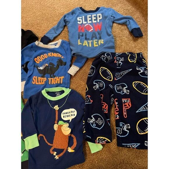 Mega Bundle Baby Boy Pajamas Sz 12 m Carters • 14 pieces total •4 matching sets - Picture 4 of 5